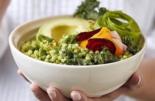 Photo Recette Bols Verts de Couscous Perlé, Dukka et Avocat