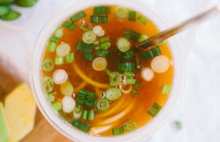 Photo Recette Soupe Poulet et Nouilles Asiatique
