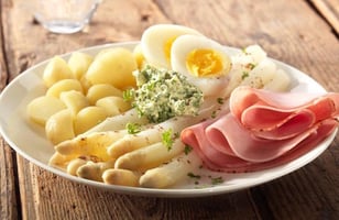 Photo Recette Asperges Classique au Jambon et Crème Persillée