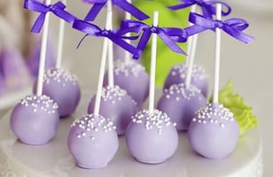 Photo Recette Cake Pops Romantiques de Chocolat au Lait à la Violette