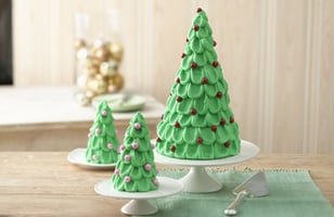 Photo Recette Gâteau en Forme D’arbre de Noël avec Petits Arbres