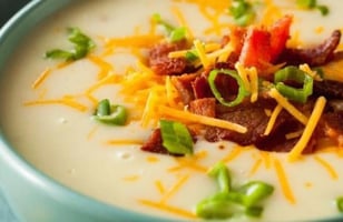 Photo Recette Potage à la Pommes de Terre Bacon Fromage et Crème Sure