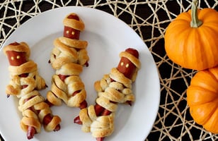 Photo Recette Saucisses en Forme de Momies qui Marchent