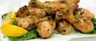 PILONS DE POULET AUX NOIX ÉPICÉES ET LE FLEURMIER DE CHARLEVOIX