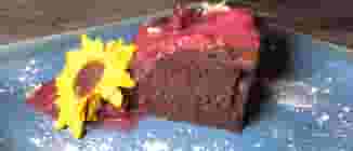 Gâteau au Chocolat et Coulis de Fraises