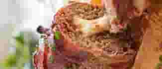 Pain de Viande Farci au Fromage et Enrobé de Bacon