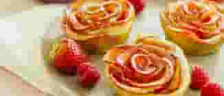 Tartelettes aux Pétales de Pommes et Confiture de Fraises-Framboises